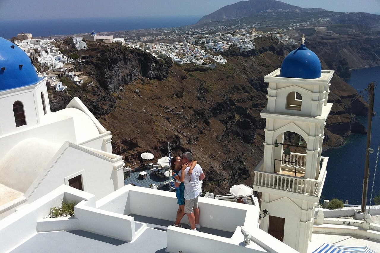 Bãi biển Cát Đen – Vẻ đẹp độc đáo từ dung nham núi lửa